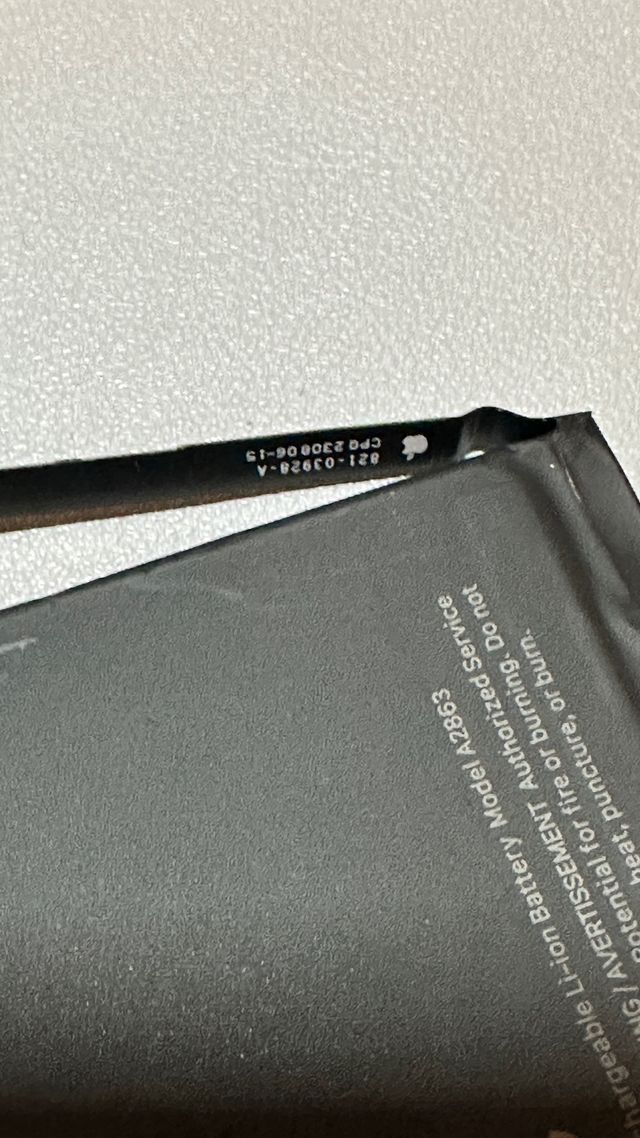 Batteria iPhone 14 - 83%. Originale Apple 