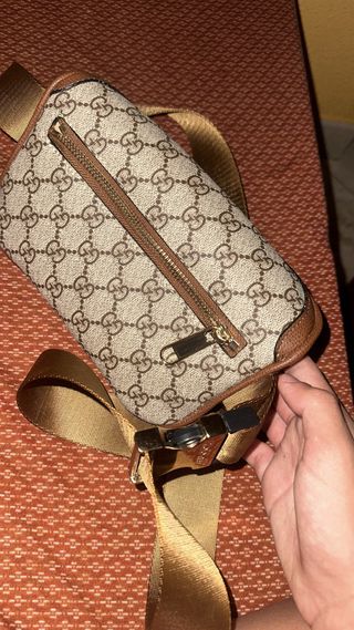 Riñonera Gucci GG Supreme