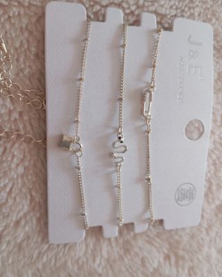 Pulseras J&E: 3 diseños plateados 