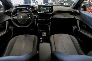 Peugeot 2008   Allure BlueHDI 130 SS EAT8 