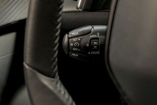 Peugeot 2008   Allure BlueHDI 130 SS EAT8 