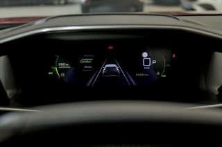 Peugeot 2008   Allure BlueHDI 130 SS EAT8 