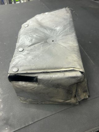 Funda batería Opel - usada