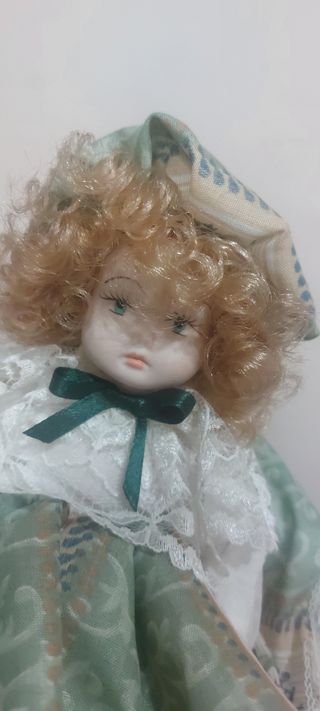 Bambola porcellana vintage