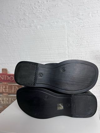 Chanclas plataforma Yellow Shop negras 38