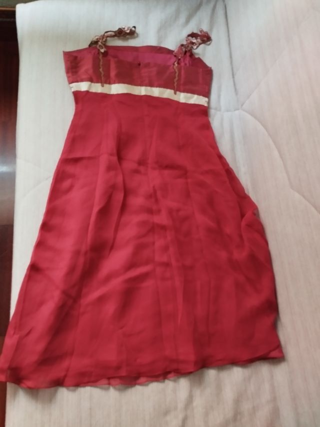 Traje fiesta rojo