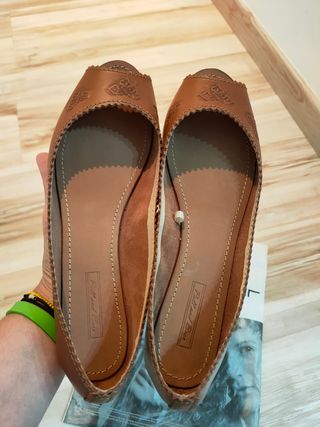 Manoletinas Pull&Bear marrón peep toe nuevas 