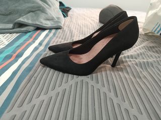 Zapatos negros tacón aguja