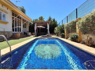 Chalet en venta en Noreste-Granja en Jerez de la Frontera