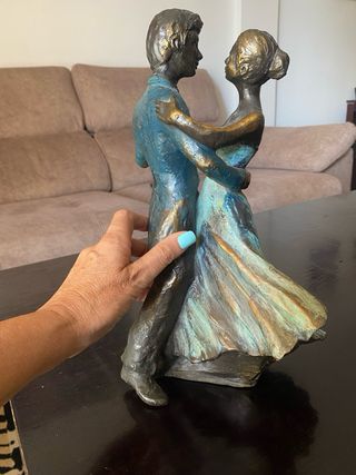 Escultura pareja bailando - Lluis Jorda