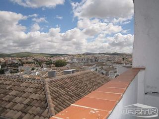 Casa adosada en venta en Baena