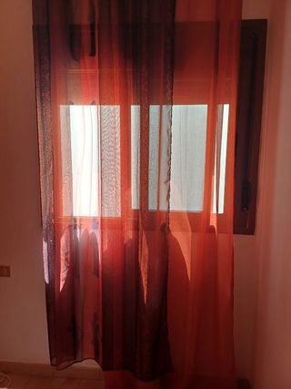 Cortinas rojas - habitación _ Motivo África 
