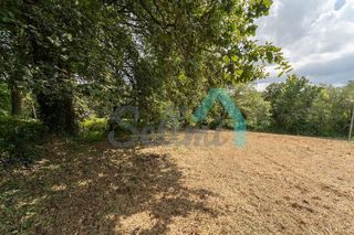 Terreno en venta en Parroquias de Oviedo en Oviedo