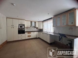 Casa adosada en venta en Silla