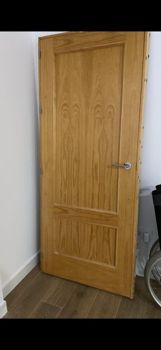 Puerta madera maciza con marco 82cm