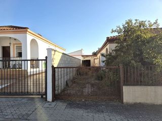 Casa adosada en venta en Salteras