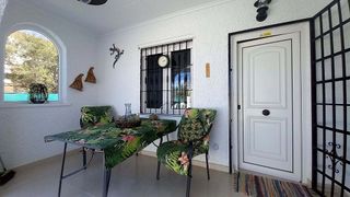 Casa adosada en venta en La Siesta - El Salado - Torreta en Torrevieja