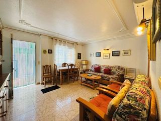 Casa adosada en venta en Torrelamata - La Mata en Torrevieja