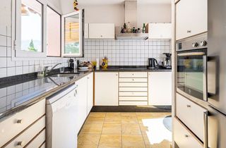 Chalet en venta en El Faro de Calaburra - Chaparral en Mijas
