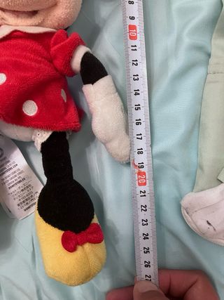 2 Peluches Minnie Mouse Disney 25cm