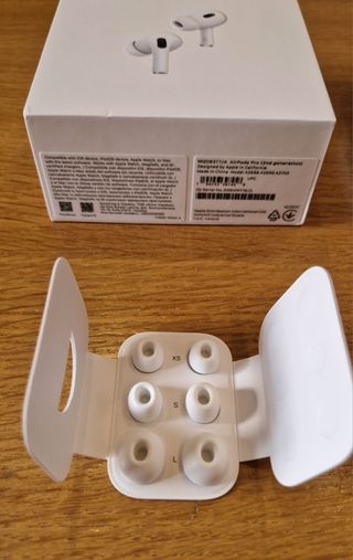 AirPods Pro Apple