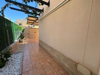 Casa pareada en venta en Aljamar en Tomares