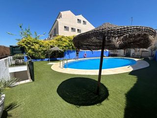 Casa pareada en venta en Aljamar en Tomares