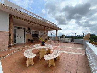Chalet en venta en Benigánim