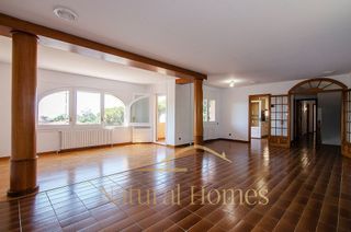 Chalet en venta en Sant Vicenç de Montalt