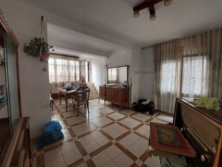 Casa en venta en Zona Mercat en Rubí