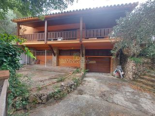 Chalet en venta en Gelida