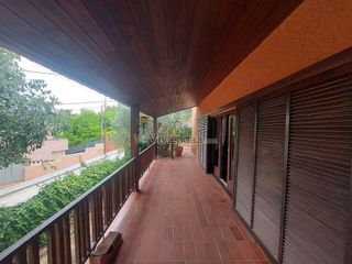 Chalet en venta en Gelida