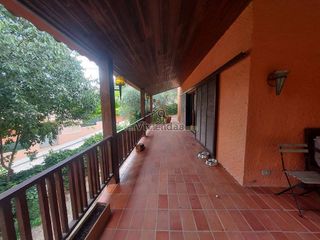 Chalet en venta en Gelida