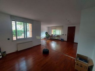 Chalet en venta en Gelida