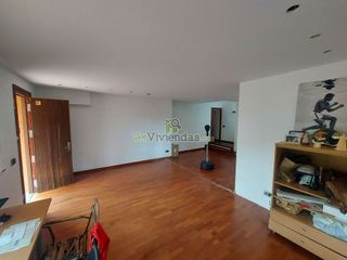 Chalet en venta en Gelida