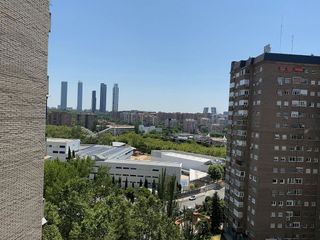 Piso en venta en Pilar en Madrid