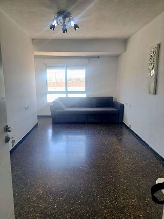 Piso en venta en La Torre en Valencia