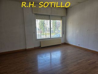 Piso en venta en Sonsoles en Ávila