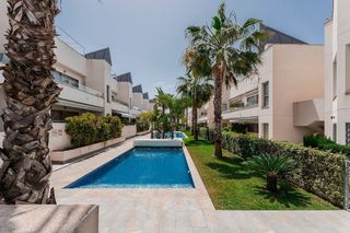 Casa en venta en  El Acequión - Los Naúfragos en Torrevieja