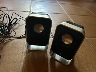Altavoces Logitech 2.1