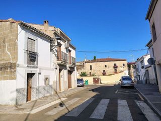 Casa adosada en venta en Coria