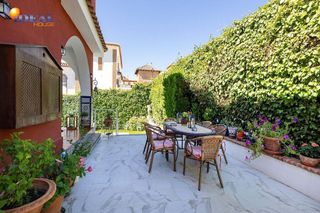 Chalet en venta en Cenes de la Vega