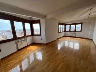 Piso en venta en Centro en Gijón