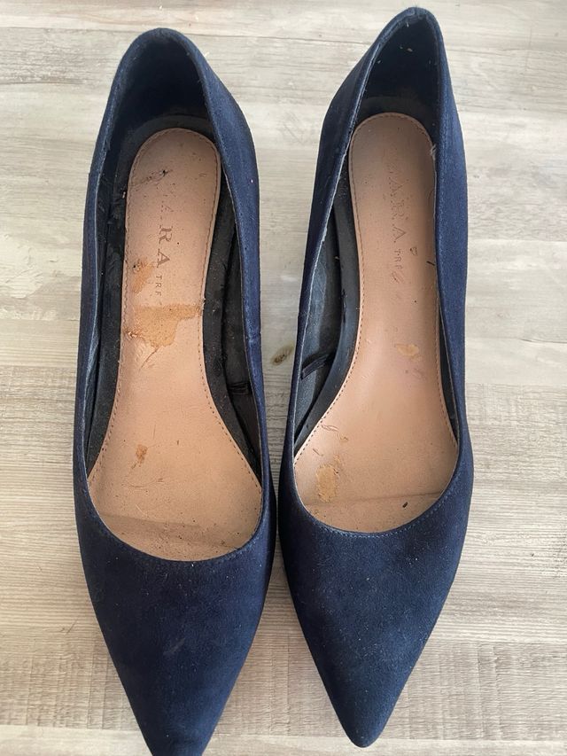 Zapato salón tacón cuadrado azul