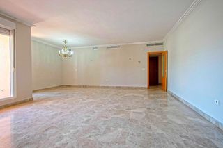 Piso en venta en Aljamar en Tomares