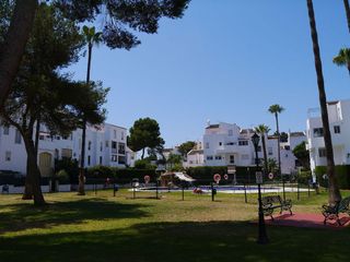 Piso en venta en Elviria en Marbella