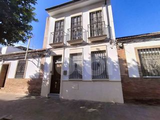 Casa adosada en venta en Campo de la Verdad - Miraflores en Córdoba