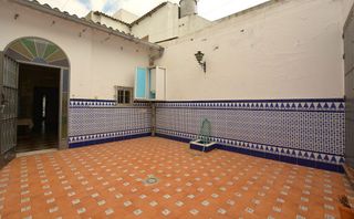 Casa adosada en venta en Sanlúcar la Mayor