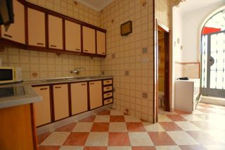 Casa adosada en venta en Sanlúcar la Mayor