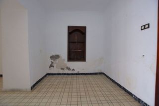 Casa adosada en venta en Sanlúcar la Mayor